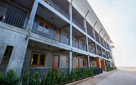 Ton Fang Hotel